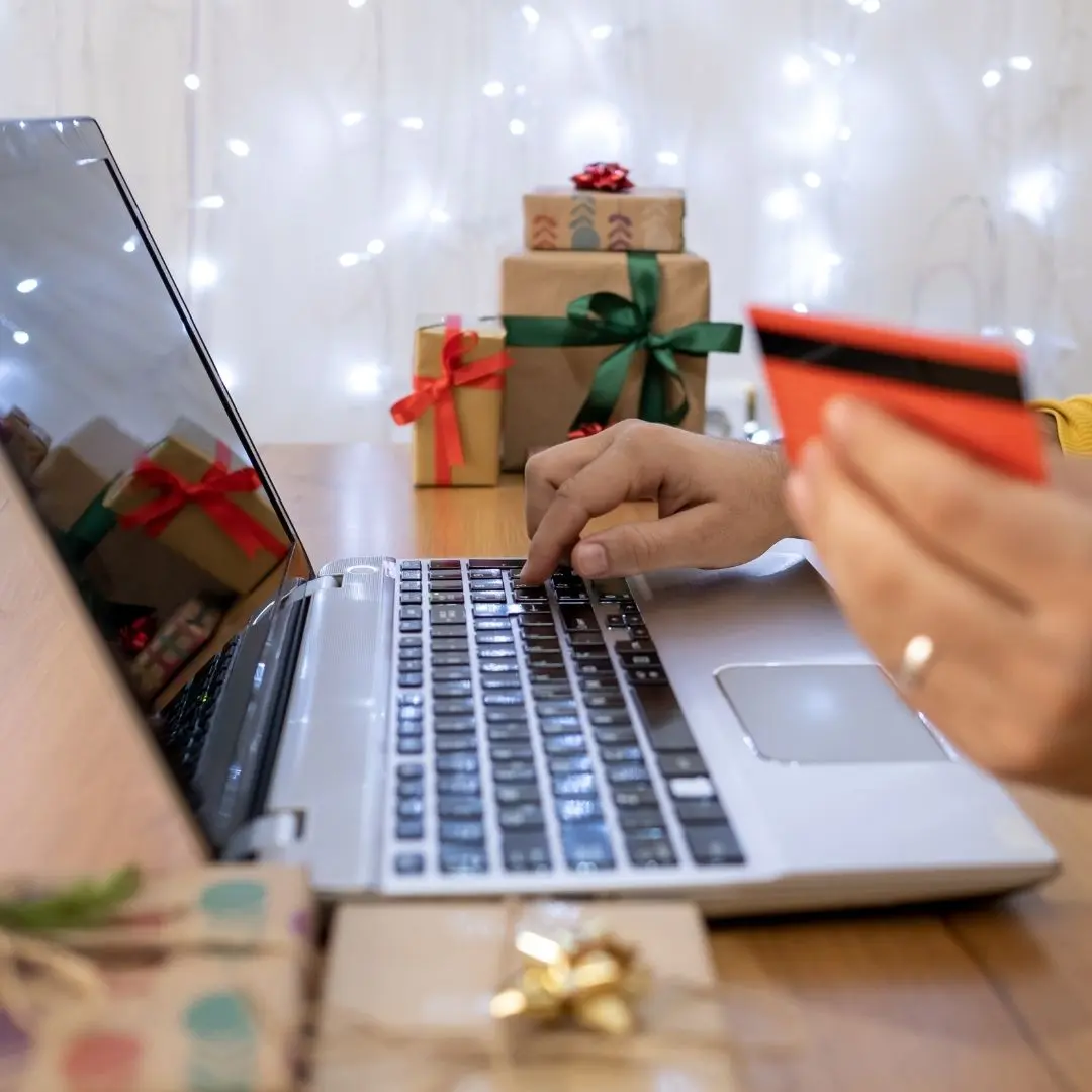 Cuida el uso de la tarjeta de crédito en Navidad