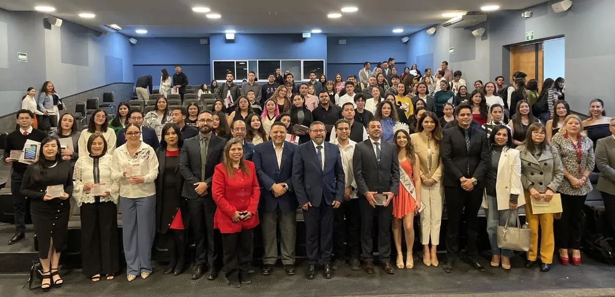 Banorte celebra graducación de alumnos de su Programa Interuniversitario.