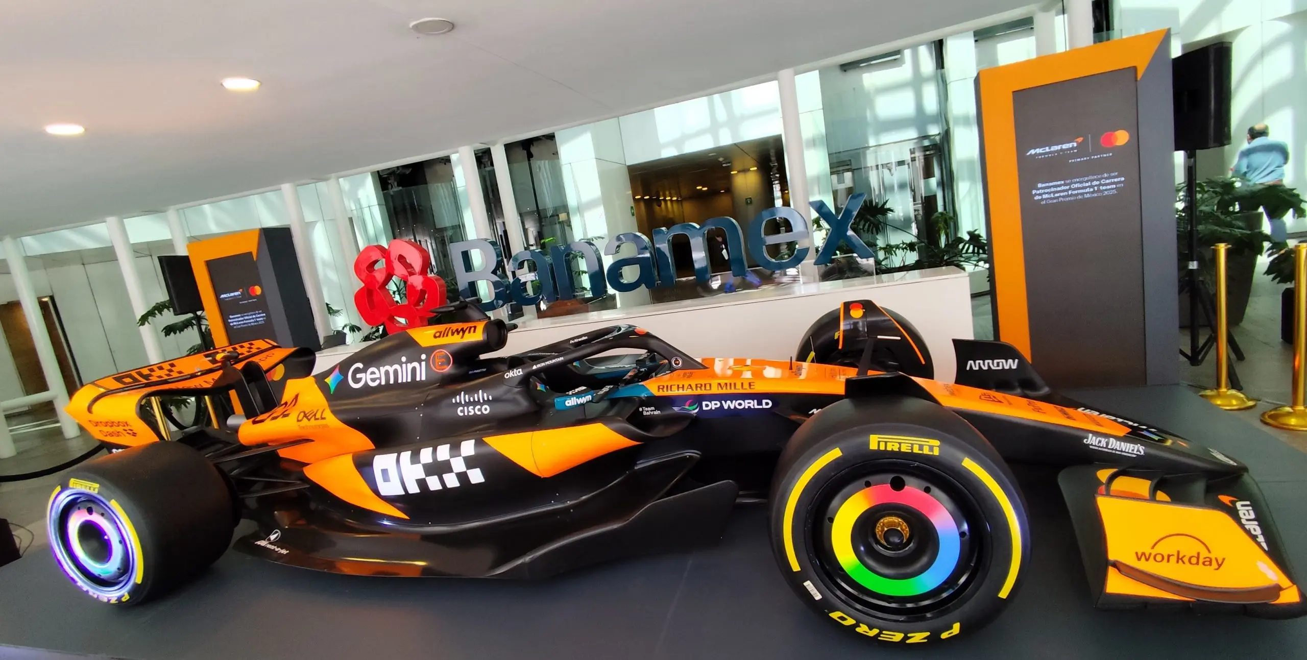 Mastercard y McLaren
