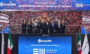 Fotografia del campanazo en la Bolsa Mexicana de Valores donde se anunció que el precio en gimnasios podría subir en 2026.