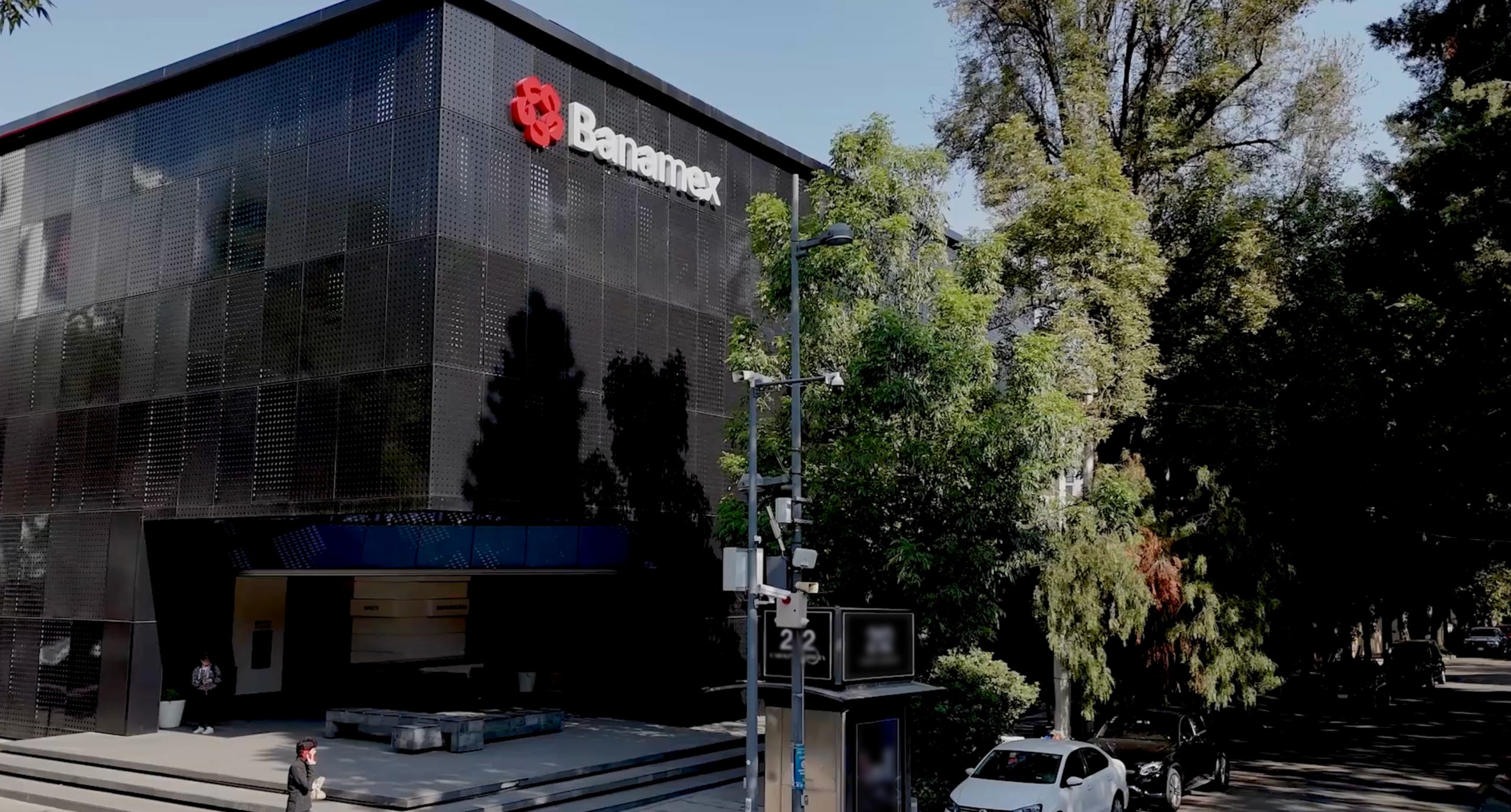 Banamex celebra 141 años de historia