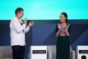 Pagos digitales en casetas y gasolineras serán obligatorios