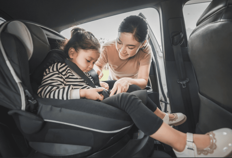 niños viajan sin protección